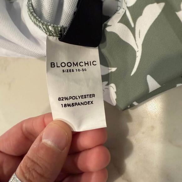 Bloomchic NWT Floral Cut Out Tankini Swim Top Women’s Size 28 Mint Green Padded - Picture 9 of 10